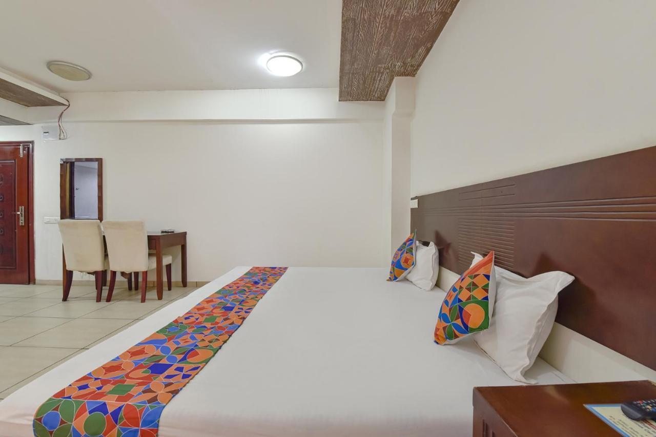 Fabhotel Gl Residency - Satellite Ахмедабад Экстерьер фото